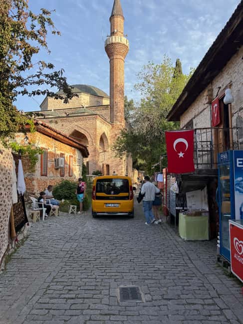 Alanya City, Castle & Boat Tour with Bazaar and Swim Stop - Lunch and Alanya Bazaar free time: value vs quality reality
