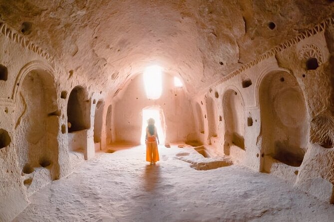 Antalya : 2 Days Cappadocia Tour w/ Option Cave Hotel Ballon Ride - Stop 2: Uçhisar Castle for fast panoramic power