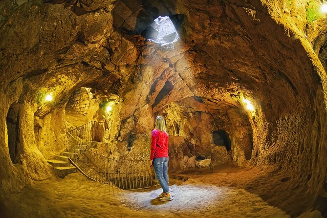 Antalya : 2 Days Cappadocia Tour w/ Option Cave Hotel Ballon Ride - Avanos lunch time: pottery town vibes, but meals cost extra