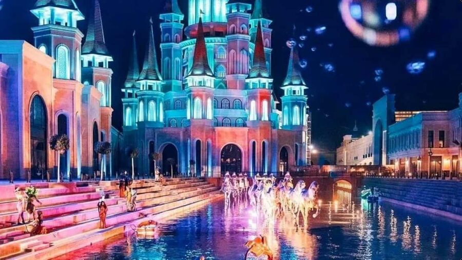 Antalya/Alanya/Side: Land of Legends Night Show & Shopping - The show: light, water, characters, and the boat segment