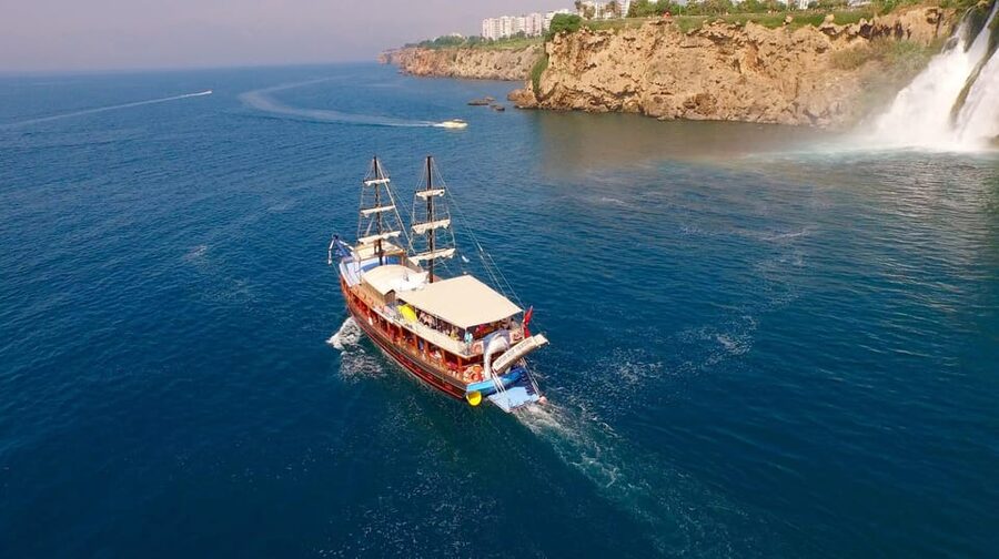 Antalya: Beach & Waterfalls Boat Trip w/ Lunch & Soft Drinks - Sea caves and the “secret” stop: why the lesser-known moments matter