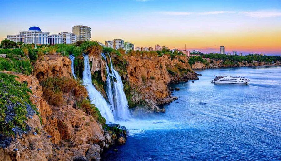Antalya ; City tour with Double Decker Bus - Pickup zones and timing: why the day can feel longer than 5 hours