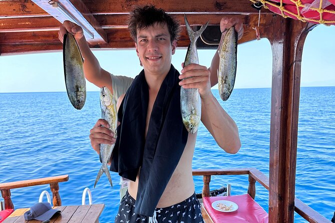 Antalya Fishing with Breakfast & Lunch & Soft Drinks & Transfer - Breakfast and lunch: how the crew cooks your catch (and how they handle no-catch)