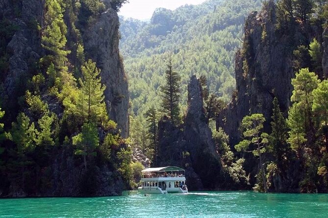 Antalya: Green Canyon Boat Trip with Lunch and Drinks - What You See in Green Canyon: Cliffs, Wildlife, and Quiet Views