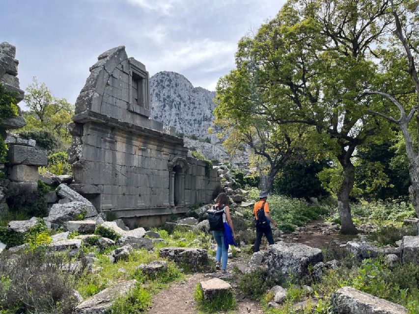 Antalya: Hiking in Termessos Ancient City - Getting there from Antalya: transfer comfort and the meeting point reality