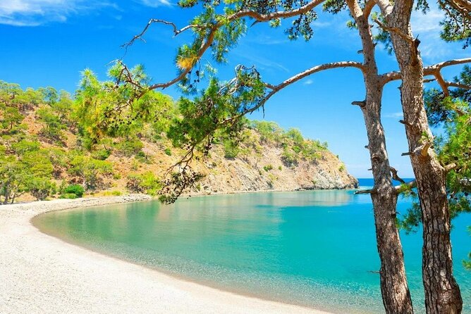 Antalya / Kemer : Mega Star Party Boat Trip w/ Lunch & Transfer - Kiris Coast Cruising: Foam Party and Kid-Friendly Fun