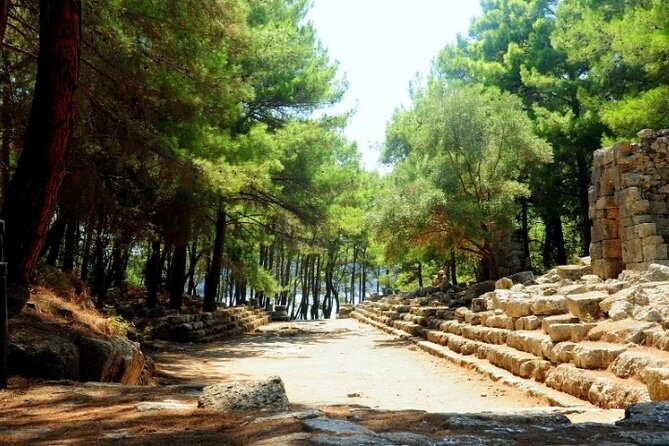 Antalya / Kemer : Mega Star Party Boat Trip w/ Lunch & Transfer - Beach Reality Check: Stone Shores and Getting Off the Boat