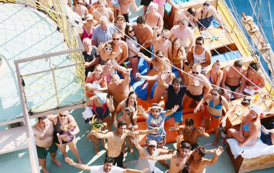 Antalya & Kemer: Megastar Catamaran Cruise With Foam Party - The foam party and the onboard entertainment