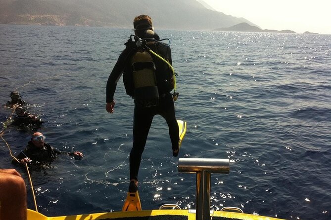 Antalya/Kemer: Scuba Diving with Pickup, Lunch, and 2 Dives - The Boat, Briefing, and Instructor Style