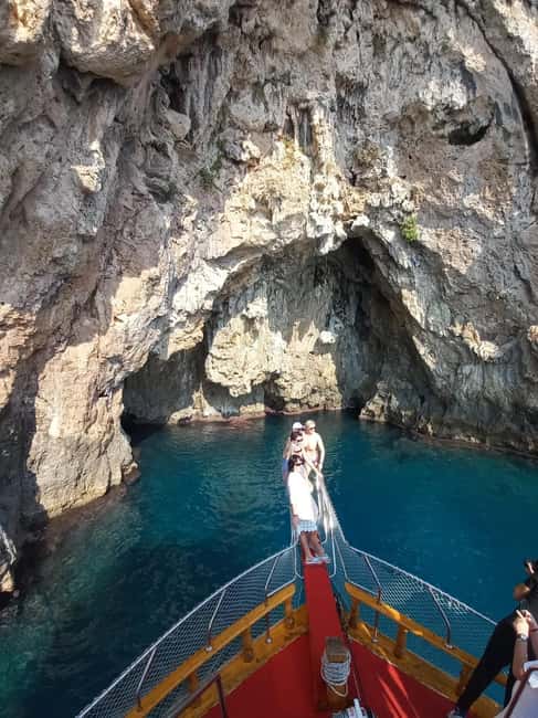 Antalya Lara,Kundu Relax Boat Trip - Disco entertainment and the music question