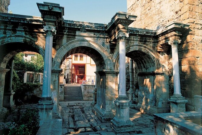 Antalya Old Town Guided Walking Tour of City Highlights - Hadrian’s Gate to the sea-side tower: Hıdırlık Kulesi for the view break