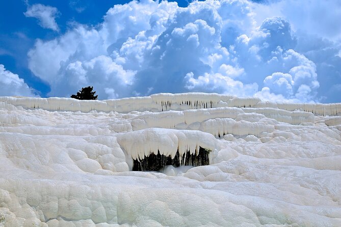 Antalya: Pamukkale & Hierapolis Tour with Lunch & Entrance - Getting around with a moderate fitness level