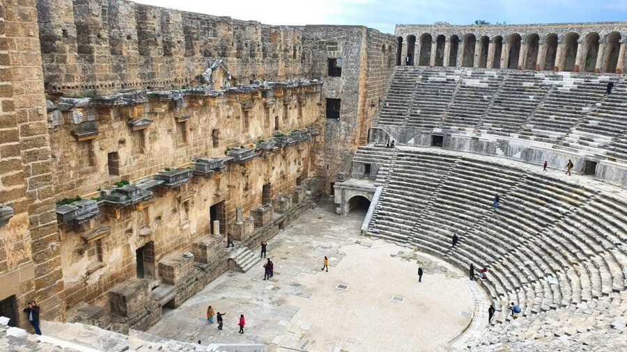 Antalya: Perge, Aspendos & City of Side Day Trip with Lunch - Optional 1-Hour Boat Ride: Harbour Castle, Beach Views, Toros Mountains
