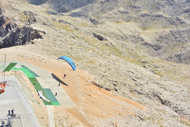 Antalya Tahtalı Summit Tandem Paragliding with Cable Car Transfer - Who should book this tandem flight—and who should double-check limits