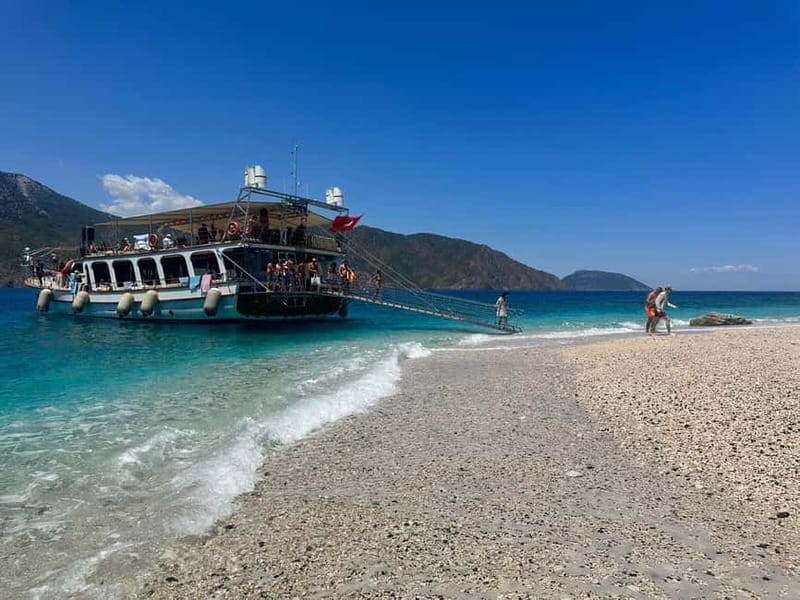 Belek/Antalya/Kemer: Suluada Sunset Boat Tour with Dinner - Getting there: shared transfers, pickup windows, and the 750-meter walk