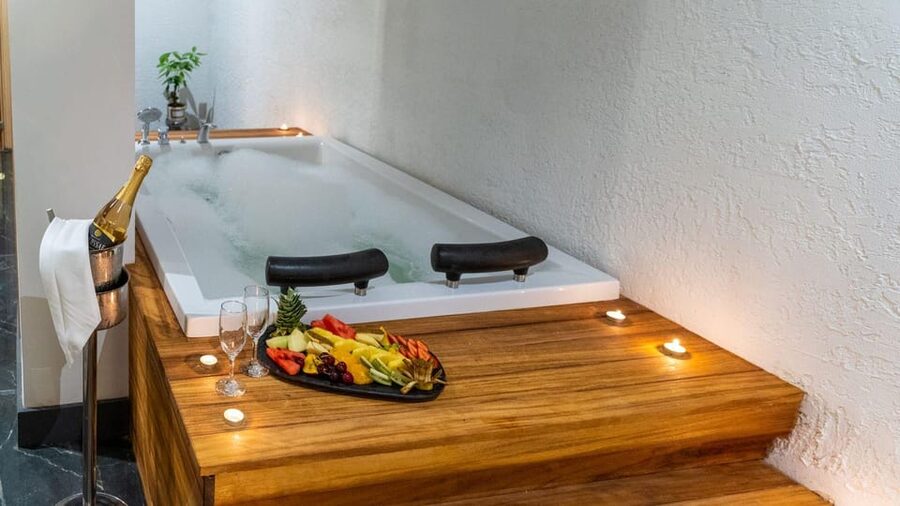 Discover Turkish Bath Bliss in Belek, Antalya & Kemer - The 20-minute oil massage: your warm start