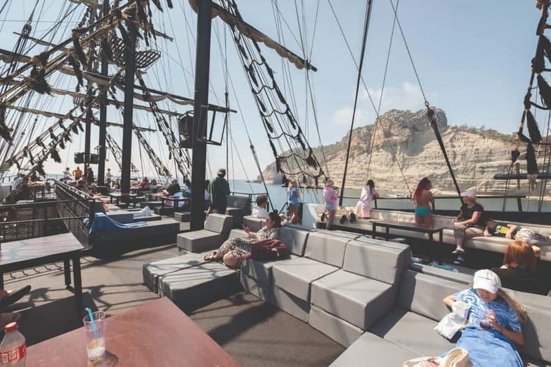 From Antalya/Kemer: All-Inclusive Party Boat with Lunch - Lovers Bay Finish: Music, Deck Views, and a Proper Cool-Down