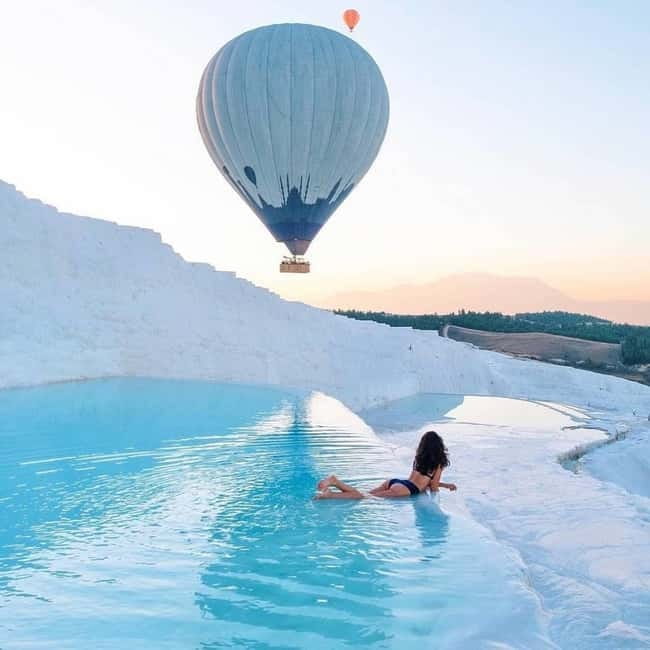 From Antalya: Pamukkale Hot Air Balloon Flight with Lunch - Sunrise hot-air balloon over the UNESCO terraces