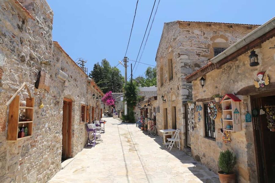 From Kemer: Kas and Kaputas Beach Small Group Day Trip - Bus Comfort, Driver Style, and the Human Touch