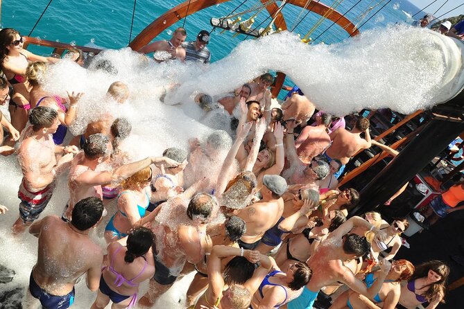 GONSTER : Luxury Pirate Boat Trip Lunch & Soft Drinks & Transfer - Cennet Bay (Paradise Bay): swimming plus lunch cooked onboard