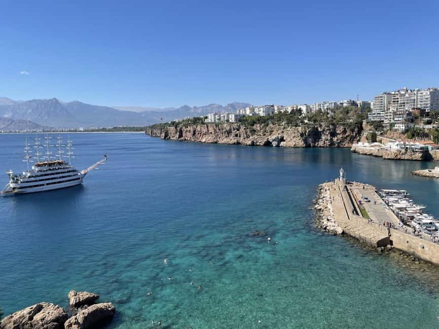 Guided Antalya Old Town Tour & Düden Waterfall with Lunch - Getting your bearings in Kaleiçi: Hadrian’s Gate to Yivli Minaret