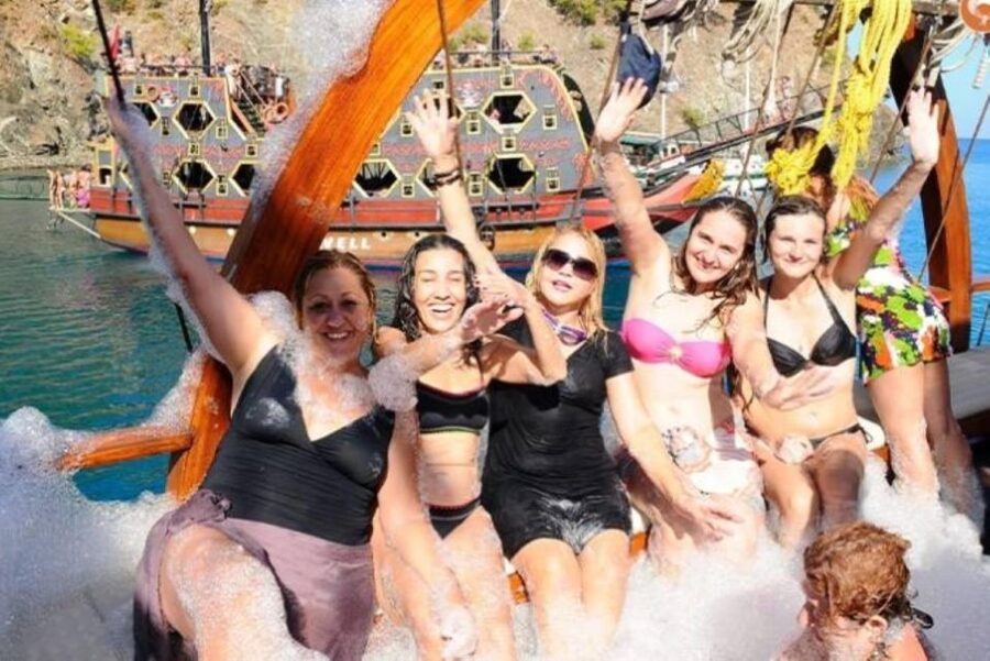 Kemer/Antalya/Belek/Kundu, Exciting Pirate Ship Adventure - What to Bring for a Comfortable Sea Day