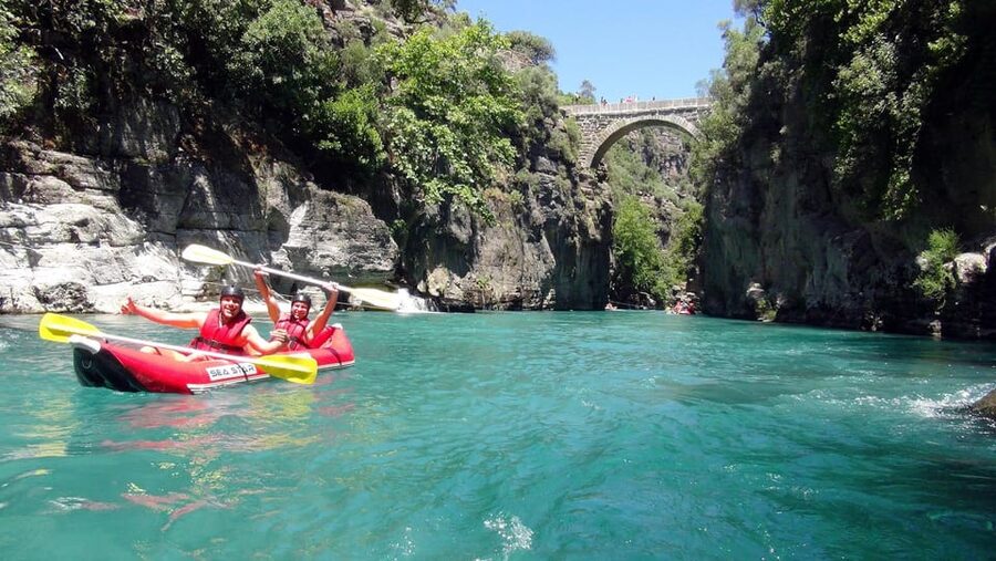 Kemer Rafting Tour - Lunch, drinks, and the photo question