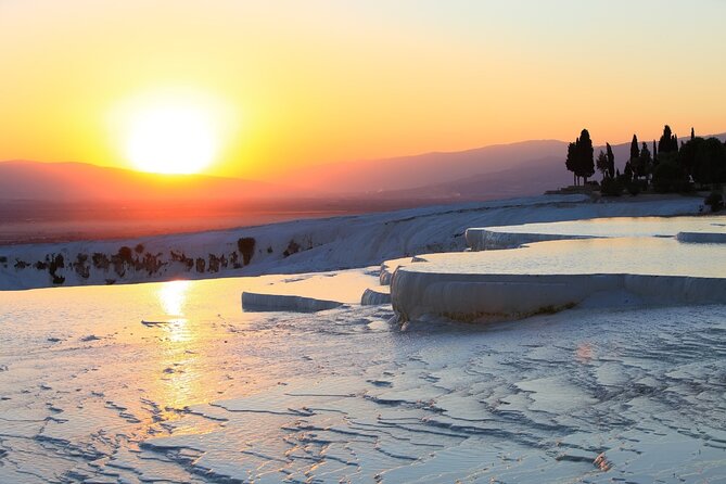 Pamukkale&Hierapolis Tour With Lunch From Antalya - Hierapolis and Pamukkale: travertines, Roman ruins, and thermal water
