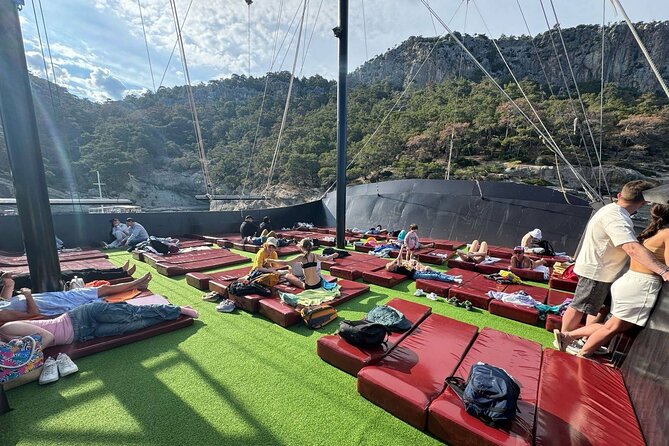 Red Dragon Pirate Ship with Foam Party Free Lunch and Swim Breaks - Aquarium Bay: The First Two Hours of Clear-Water Swimming