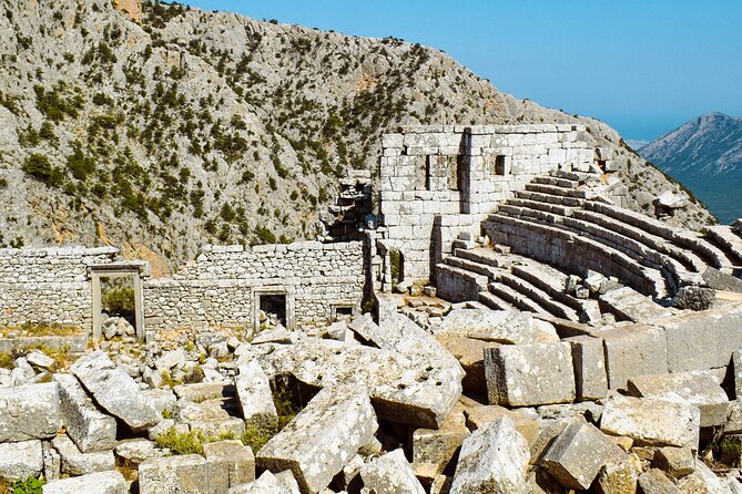 Termessos, Antalya Museum, and Kaleici Day Tour - Kaleici Old Town Walk: Hadrian’s Gate to the Clock Tower